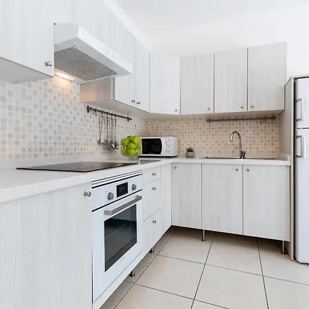 Appartamento Two Bedrooms In *
