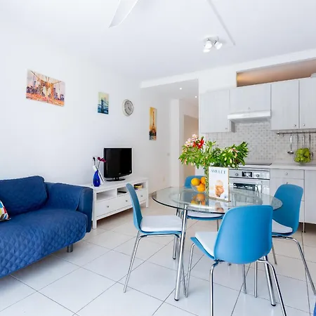 Appartamento Two Bedrooms In *